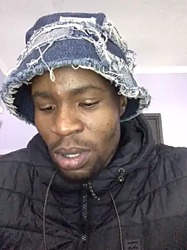 Snapshot of broskies777 chatting on 09/25/25, 07:23 broskies777 online show from 09/25/25, 07:23