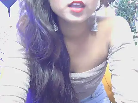 Snapshot of Hot_figure18 chatting on 09/28/25, 04:18 Hot figure18 online show from 09/28/25, 04:18