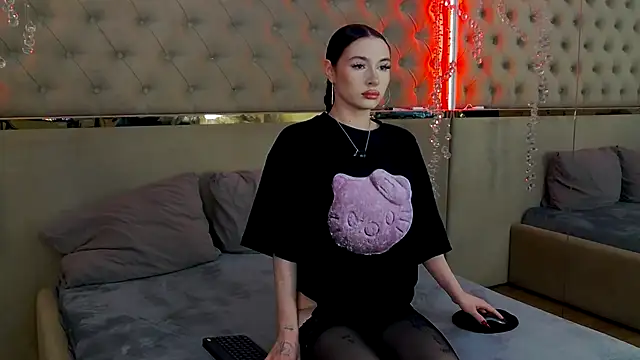 RoxyDoll  online show from 10/16/25, 05:25