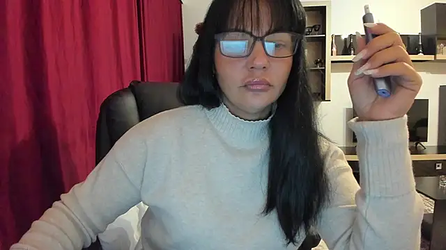 Ella sweety00 online show from 12/15/25, 04:22