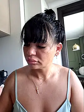 Snapshot of Ella_sweety00 chatting on 06/22/26, 10:56 Ella sweety00 online show from 06/22/26, 10:56
