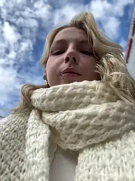 EveLittleSinner online show from 09/27/25, 08:52