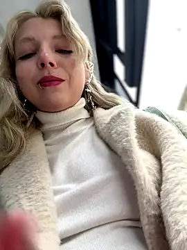 EveLittleSinner online show from 10/12/25, 08:46