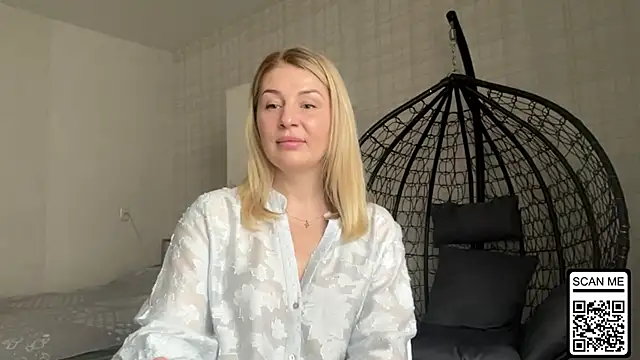 Blondie xoxoxo online show from 04/08/26, 08:25