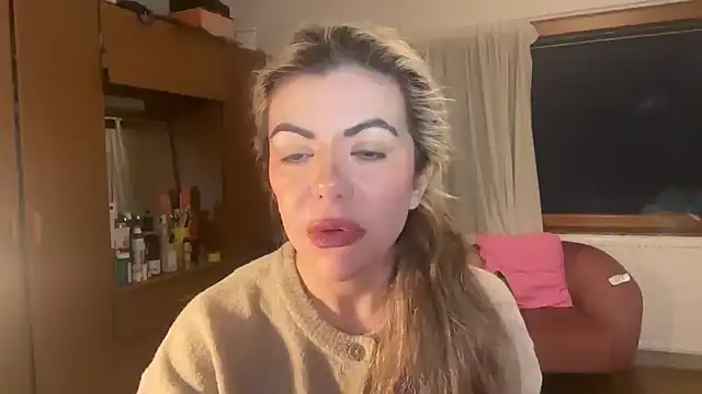 princess17 online show from 03/02/26, 08:59