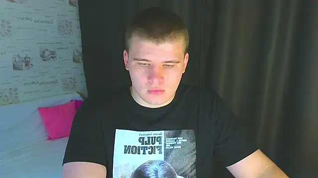 Snapshot of kittenmurr chatting on 09/11/25, 08:31 kittenmurr online show from 09/11/25, 08:31