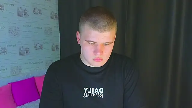 Snapshot of kittenmurr chatting on 09/23/25, 05:16 kittenmurr online show from 09/23/25, 05:16