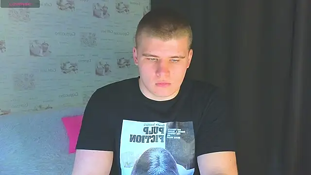 Snapshot of kittenmurr chatting on 10/09/25, 10:19 kittenmurr online show from 10/09/25, 10:19