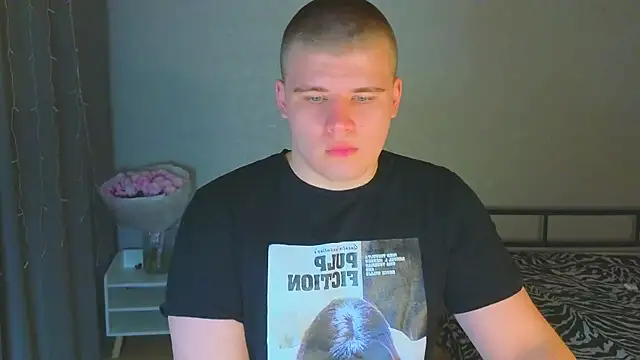 Snapshot of kittenmurr chatting on 10/27/25, 08:13 kittenmurr online show from 10/27/25, 08:13