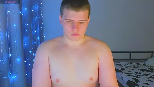 kittenmurr online show from 11/29/25, 01:14