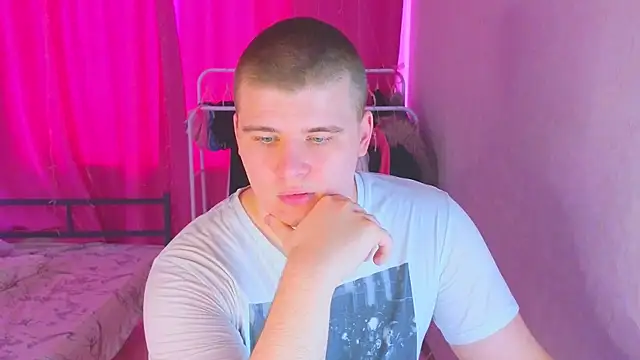 kittenmurr online show from 02/09/26, 07:34