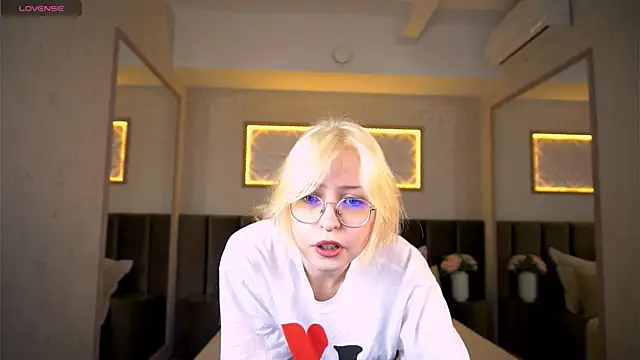 Grace blush online show from 01/11/26, 06:51