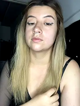 Blair Bunnyy online show from 11/12/25, 09:21