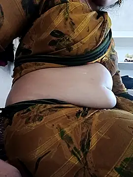 Snapshot of cut_renukadevi chatting on 09/19/25, 03:30 cut renukadevi online show from 09/19/25, 03:30