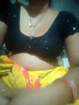 Snapshot of cut_renukadevi chatting on 09/19/25, 03:34 cut renukadevi online show from 09/19/25, 03:34