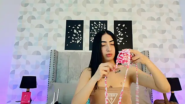 natasha moreno online show from 06/04/26, 12:33