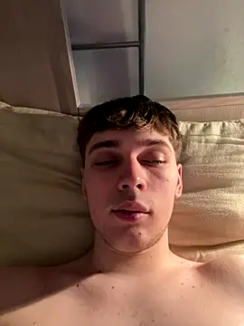 Snapshot of Fappatore_Nato05 chatting on 09/17/25, 02:08 Fappatore Nato05 online show from 09/17/25, 02:08