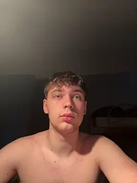 Snapshot of Fappatore_Nato05 chatting on 09/27/25, 02:44 Fappatore Nato05 online show from 09/27/25, 02:44