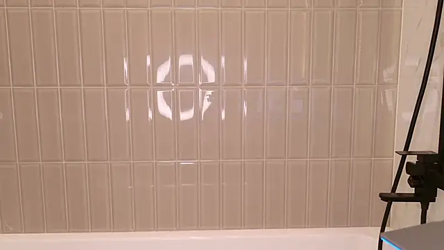 shes rebel online show from 12/22/25, 09:45