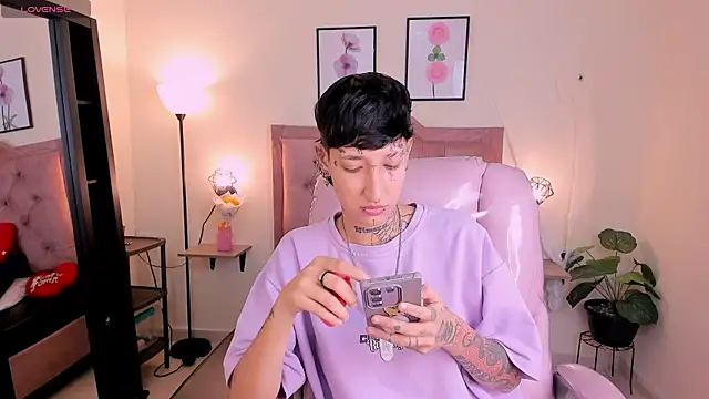 Luci Rose online show from 10/10/25, 02:43