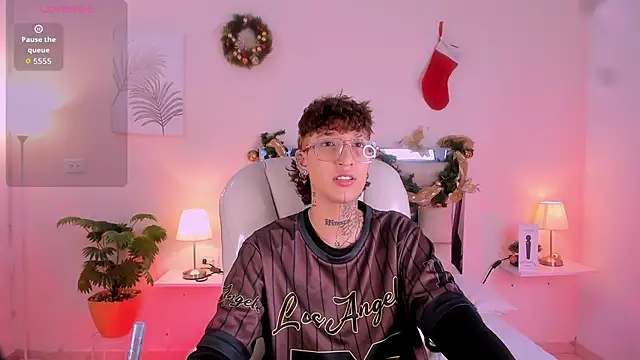 Luci Rose online show from 12/03/25, 04:09