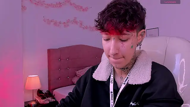 Luci Rose online show from 05/16/26, 07:45