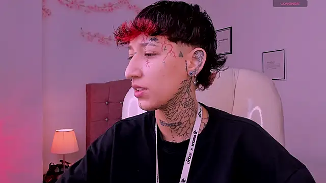 Luci Rose online show from 05/27/26, 12:02