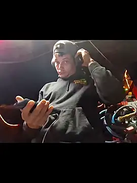 twistafatpipe online show from 10/17/25, 05:54