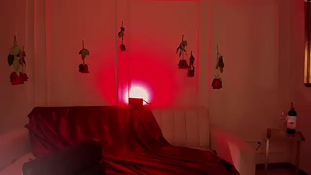 MaddisonTaylor1 online show from 10/24/25, 08:49