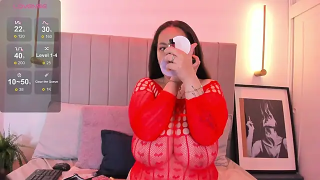 Snapshot of Ashley_Monroe chatting on 09/19/25, 12:50 Ashley Monroe online show from 09/19/25, 12:50