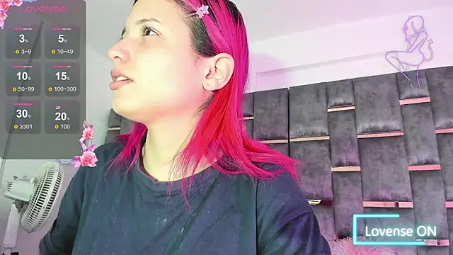 Snapshot of Mitsury_foxx chatting on 10/02/25, 04:52 Mitsury foxx online show from 10/02/25, 04:52