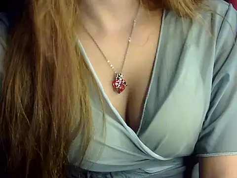 heartless Queen online show from 10/06/25, 05:05