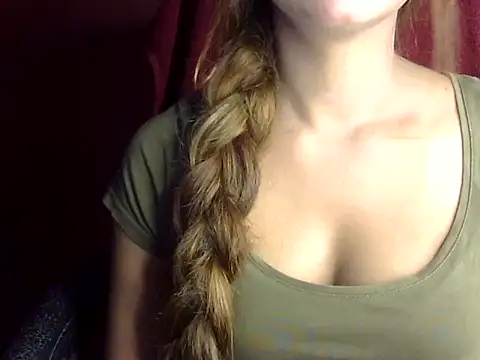 heartless Queen online show from 10/18/25, 04:26