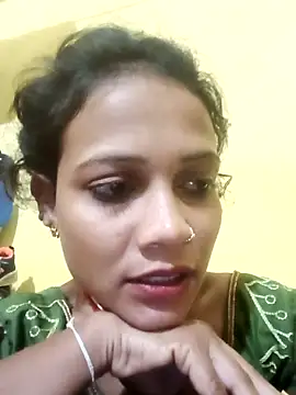 Snapshot of Chandni_Love143 chatting on 10/20/25, 12:22 Chandni Love143 online show from 10/20/25, 12:22