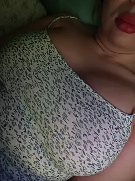 BunnyFoxy777 online show from 12/22/25, 02:14