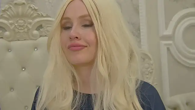 EllieFrosty  online show from 10/07/25, 09:06