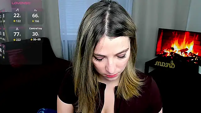 Snapshot of evafolver chatting on 11/15/25, 07:16 evafolver online show from 11/15/25, 07:16