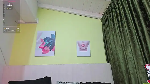 AtheneaArbelaez  online show from 10/25/25, 12:51