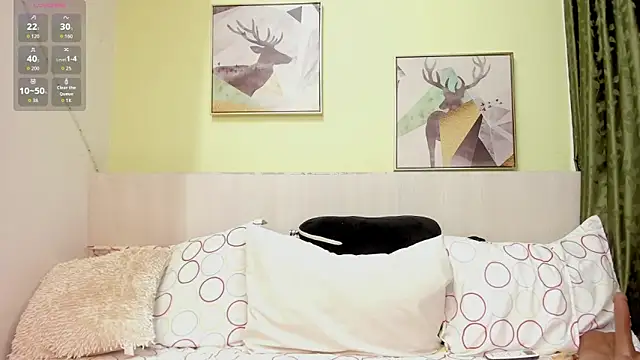 AtheneaArbelaez  online show from 11/29/25, 03:20