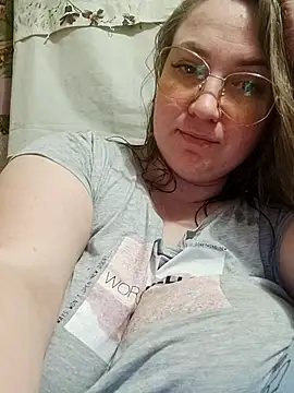 Kiss Eva online show from 02/20/25, 09:09