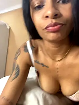 Luna025 online show from 11/13/25, 08:08