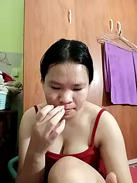 emyeuhss online show from 10/06/25, 07:44