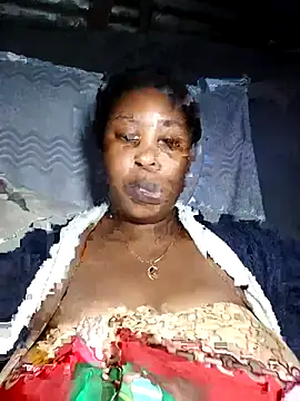 OCEANSQUITERXXX online show from 10/24/25, 05:37