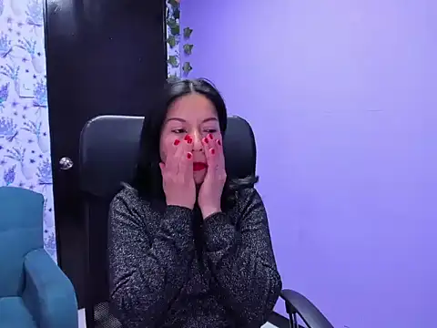 Megan Collinss  online show from 10/14/25, 02:18