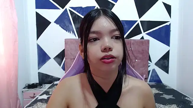 shy luna18 online show from 12/05/25, 01:42