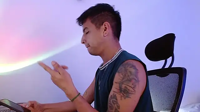 Juann-cock online show from 02/05/26, 01:32