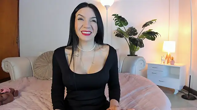 ValeryyWilliams online show from 05/15/26, 12:12