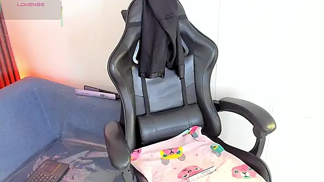 ShaunaDream online show from 02/18/26, 04:52