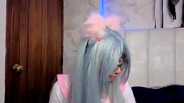 VioletxBloom online show from 11/30/25, 10:14