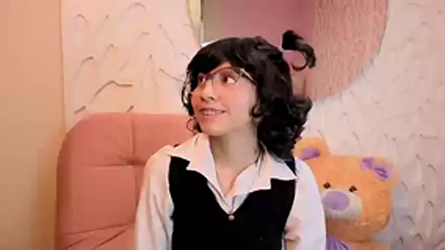 VioletxBloom online show from 04/06/26, 01:01